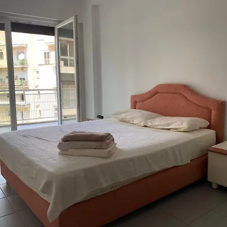 Kipselis Private * Athens